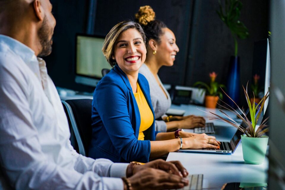 Como usar dois ou mais monitores com um computador