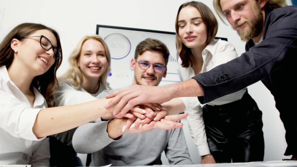 Cultura Organizacional Forte: O Guia Completo para Transformar Sua Equipe e Alcançar o Sucesso — como criar uma cultura organ