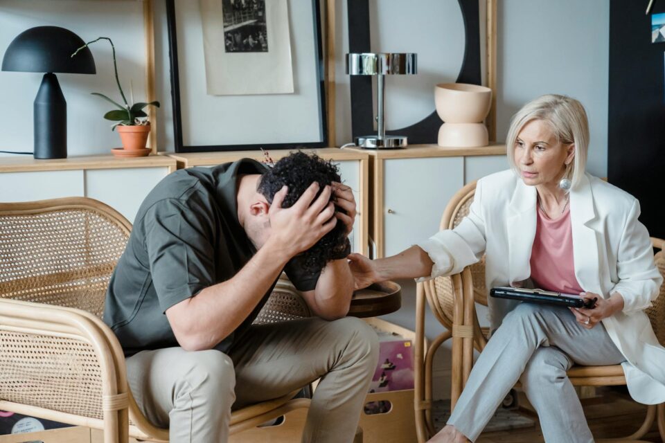 Saúde Mental no Trabalho Corporativo: Guia Essencial para o Bem-Estar Profissional — como cuidar da saúde mental no ambiente