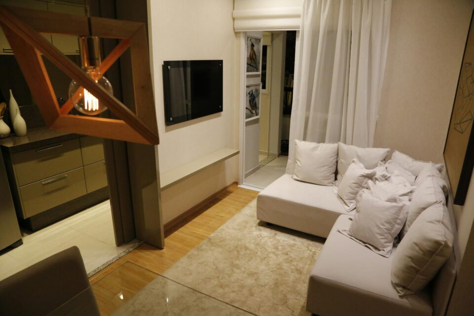 Apartamento Pequeno: Decore com Estilo e Baixo Custo (Guia Definitivo) — como decorar um apartamento pequeno com estilo e bai