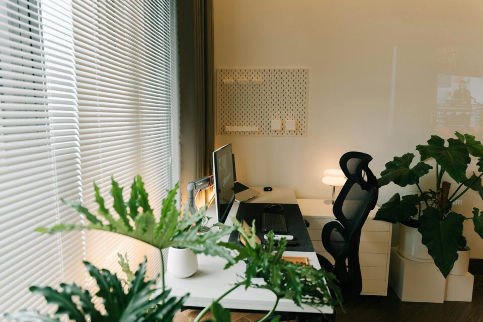 Home Office Saudável e Produtivo: Dicas Essenciais de Ergonomia para Seu Conforto — dicas de ergonomia para montar um home of