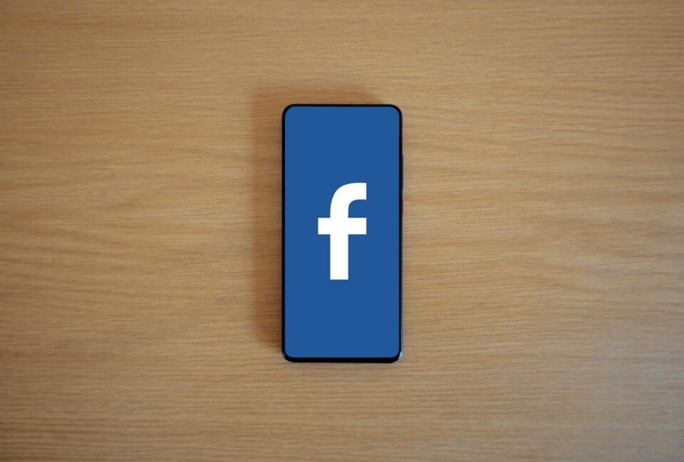Estratégia de Conteúdo para Facebook em 2026: Pequenas Empresas na Vanguarda da Geração de Leads e Vendas — estratégia de con